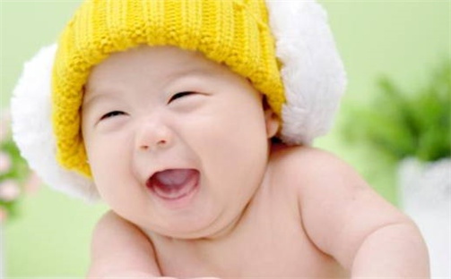 梁姓女宝宝名字精选：2026年02月25日生辰八字起名技巧