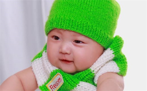 周姓女孩如何取一个文雅内涵的好名字？